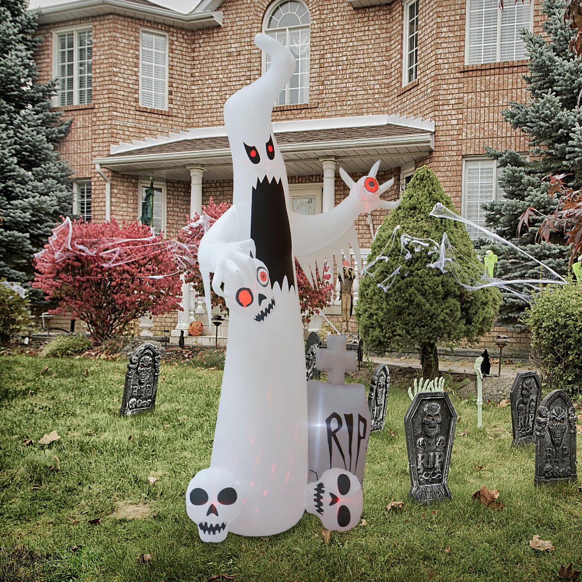 12 FT Halloween Inflatables Ghost with 3 Skulls X554
